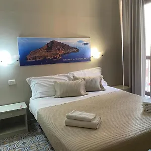 3* Couette-café Phenicusa